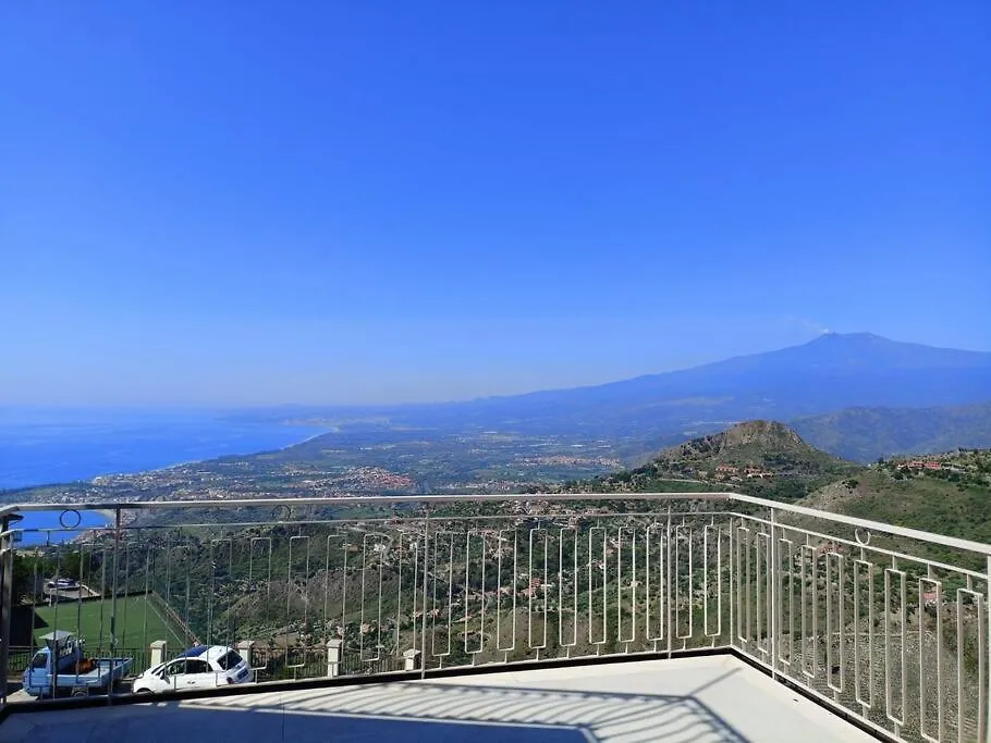 Stanza Mylai Etna View Apartment Castelmola Italy